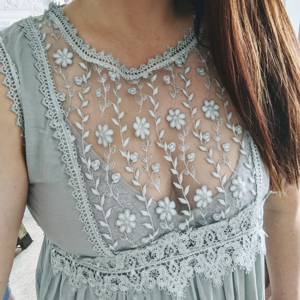 🆕🌿POL BOHO FLORAL MESH TOP🌿 - Picture 7 of 8